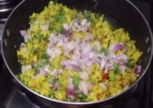 Easy Poha Recipe in Hindi